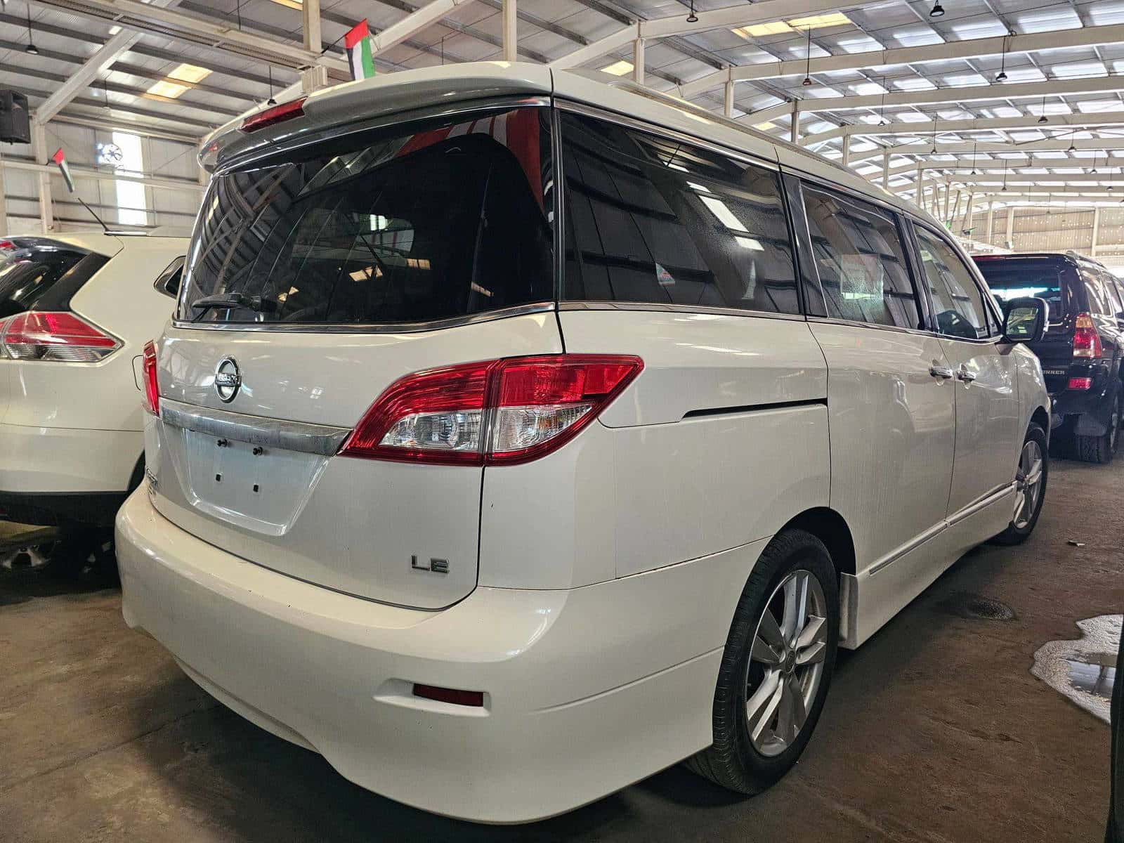 Nissan Quest 2012 thumbnail 3