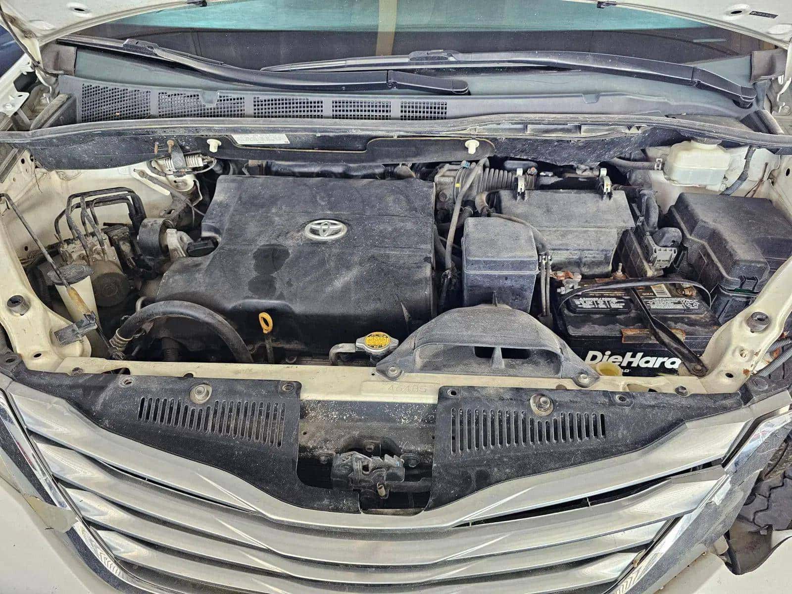 Toyota Sienna 2011 thumbnail 2