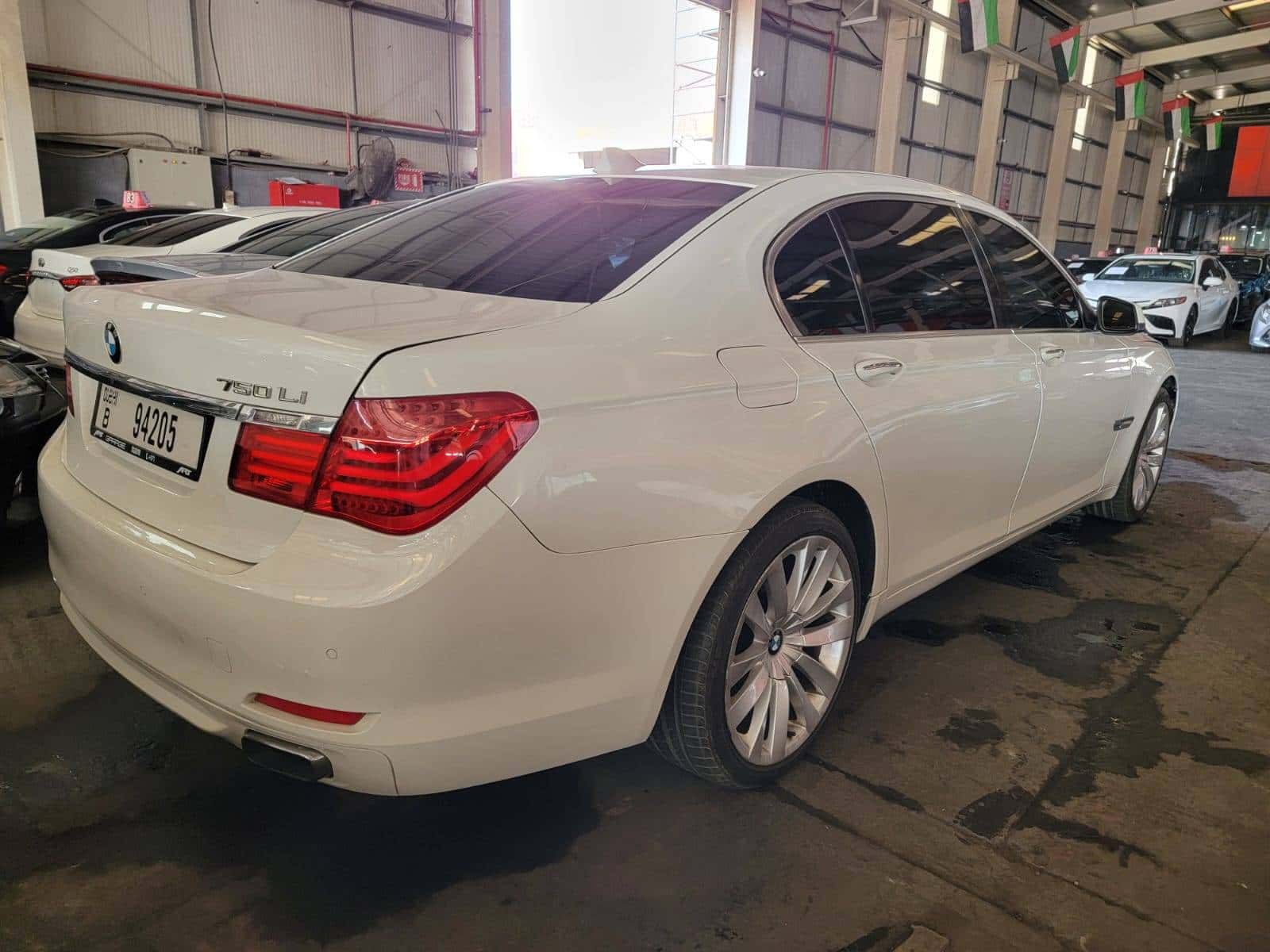 BMW 7 SERIES 740I 2010 thumbnail 3