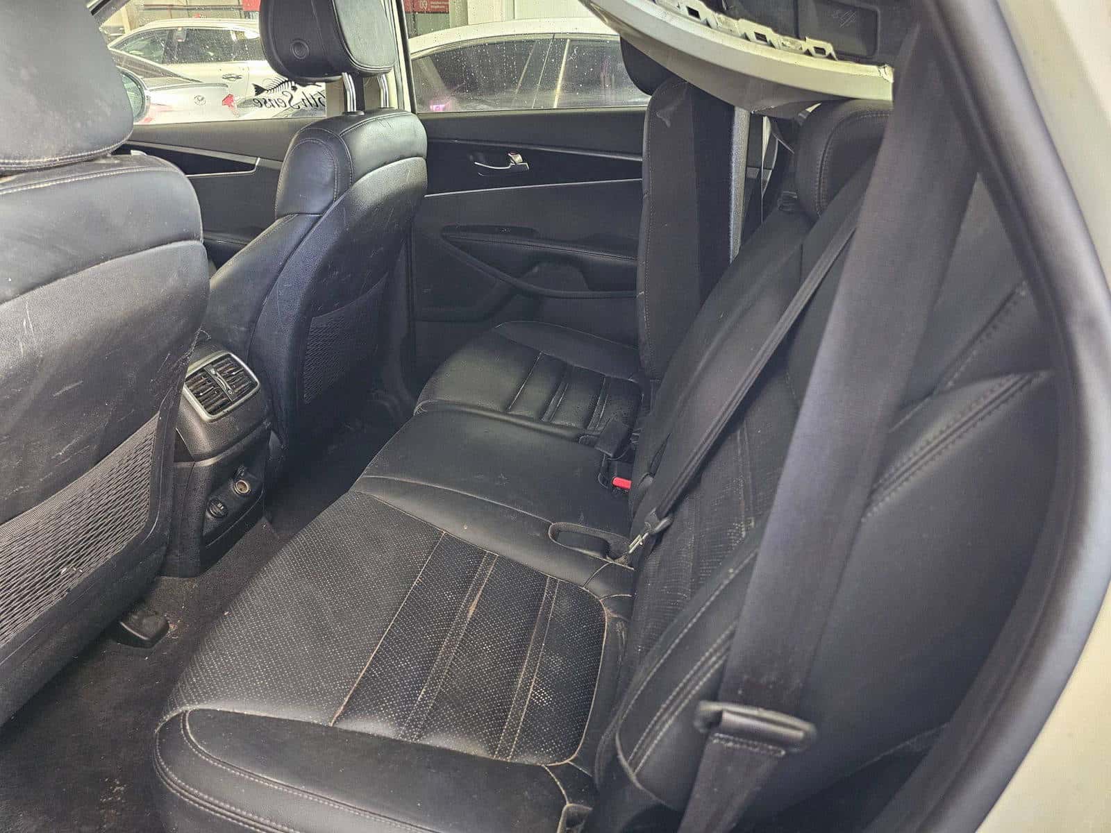 Kia Sorento 2016 thumbnail 7