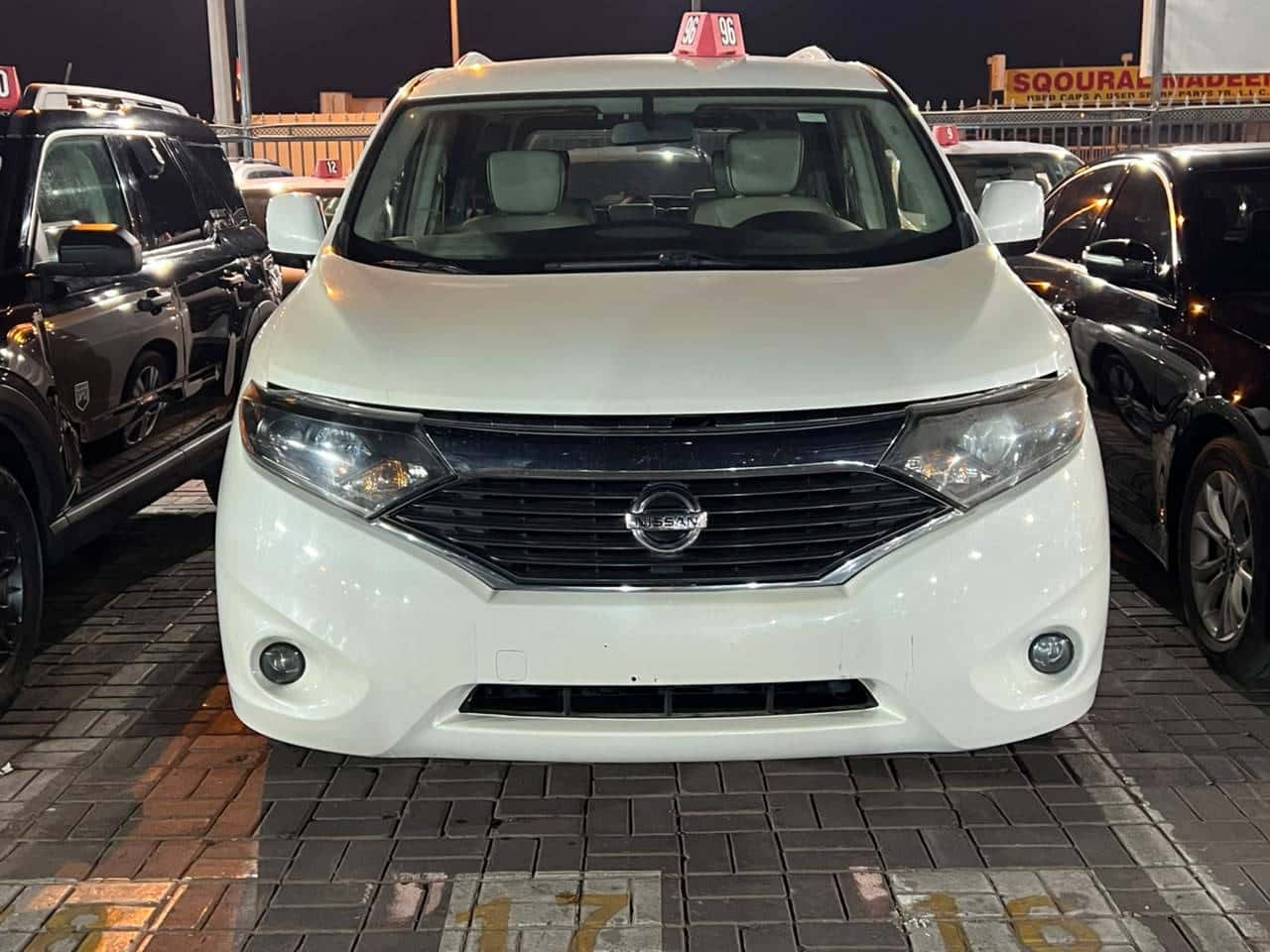 Nissan Quest 2015 thumbnail 3