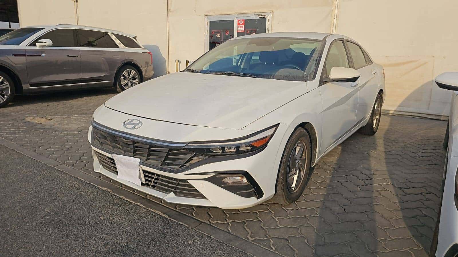 HYUNDAI ELANTRA 2025 thumbnail 1