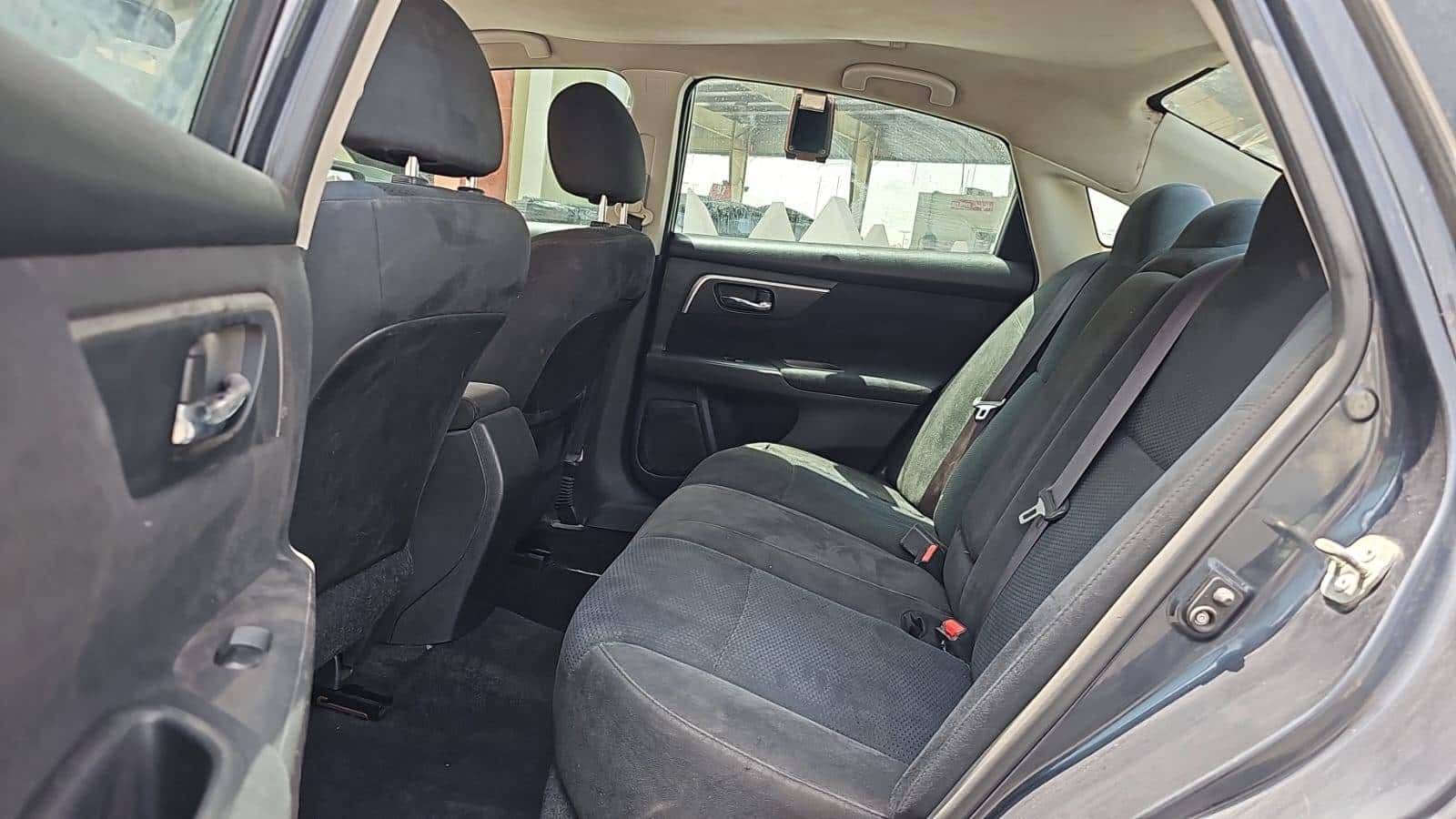 Nissan Altima 2015 thumbnail 4