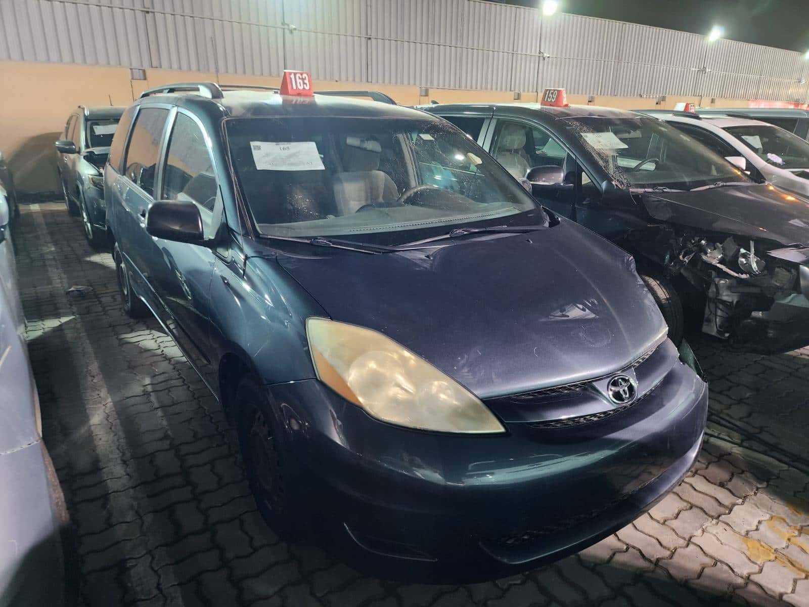 TOYOTA SIENNA 2010 thumbnail 1