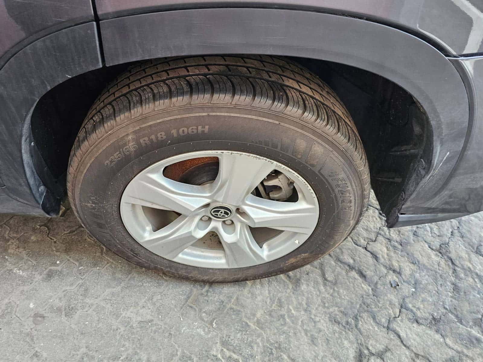 Toyota Highlander 2023 thumbnail 5