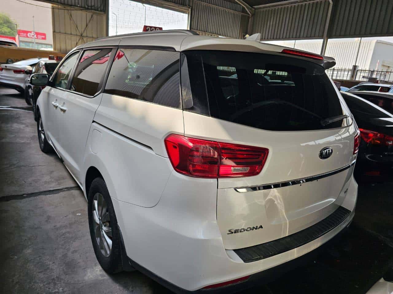 KIA SEDONA 2020 thumbnail 6