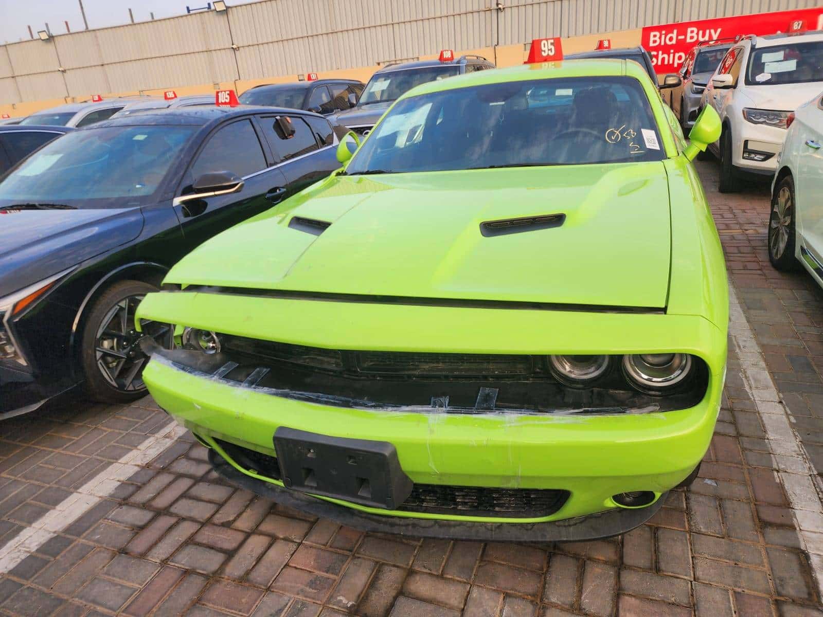 DODGE CHALLENGER 2023 thumbnail 3