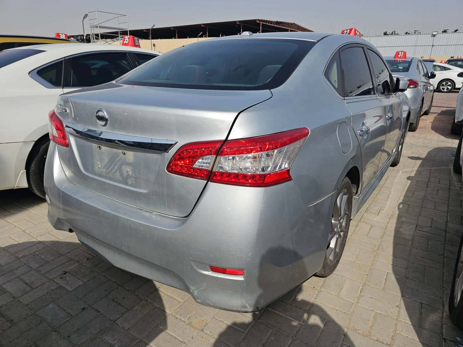 NISSAN SENTRA - Exterior