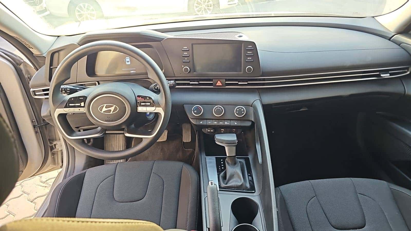 HYUNDAI ELANTRA 2025 thumbnail 7
