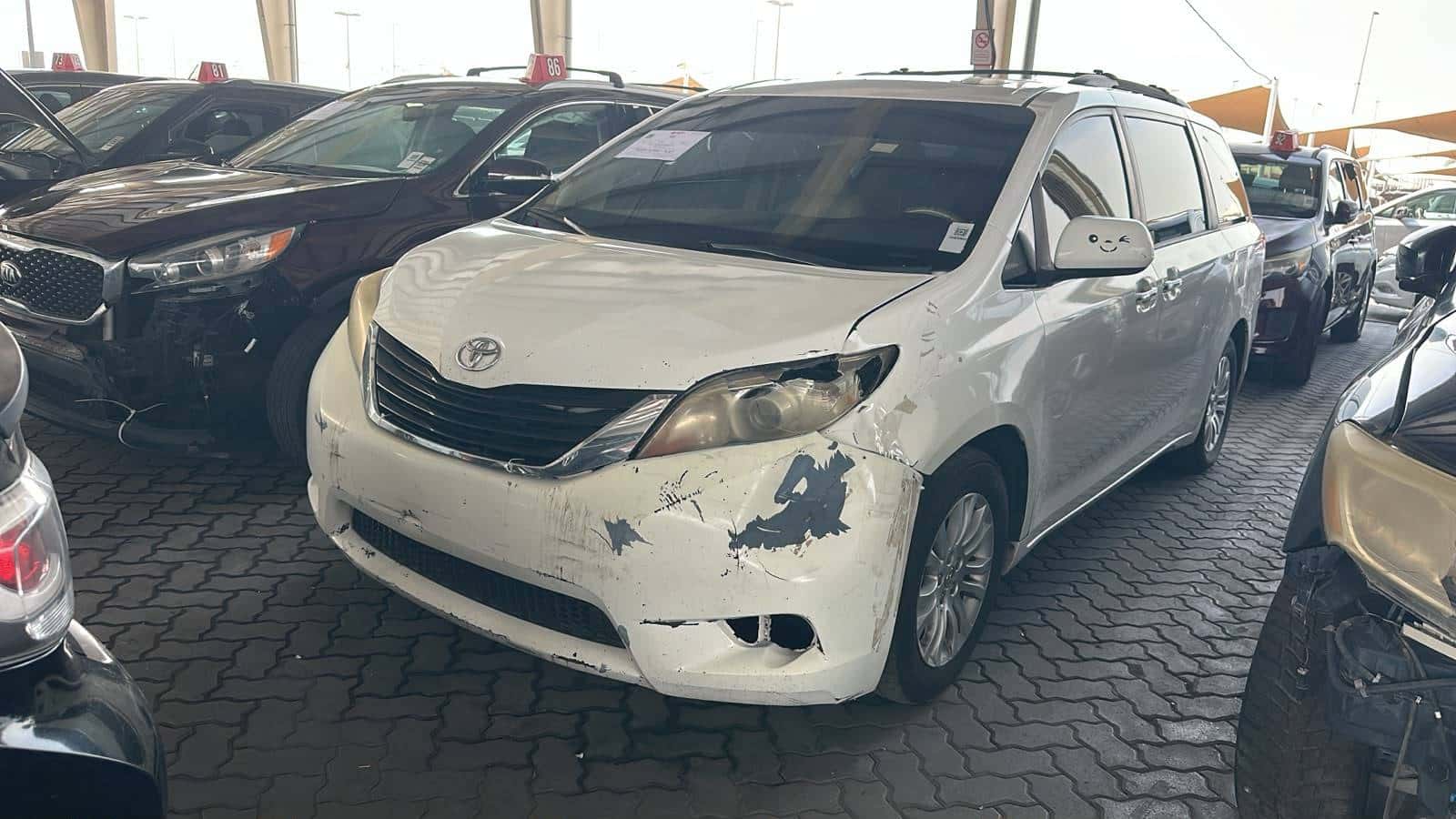 Toyota Sienna 2013 thumbnail 5