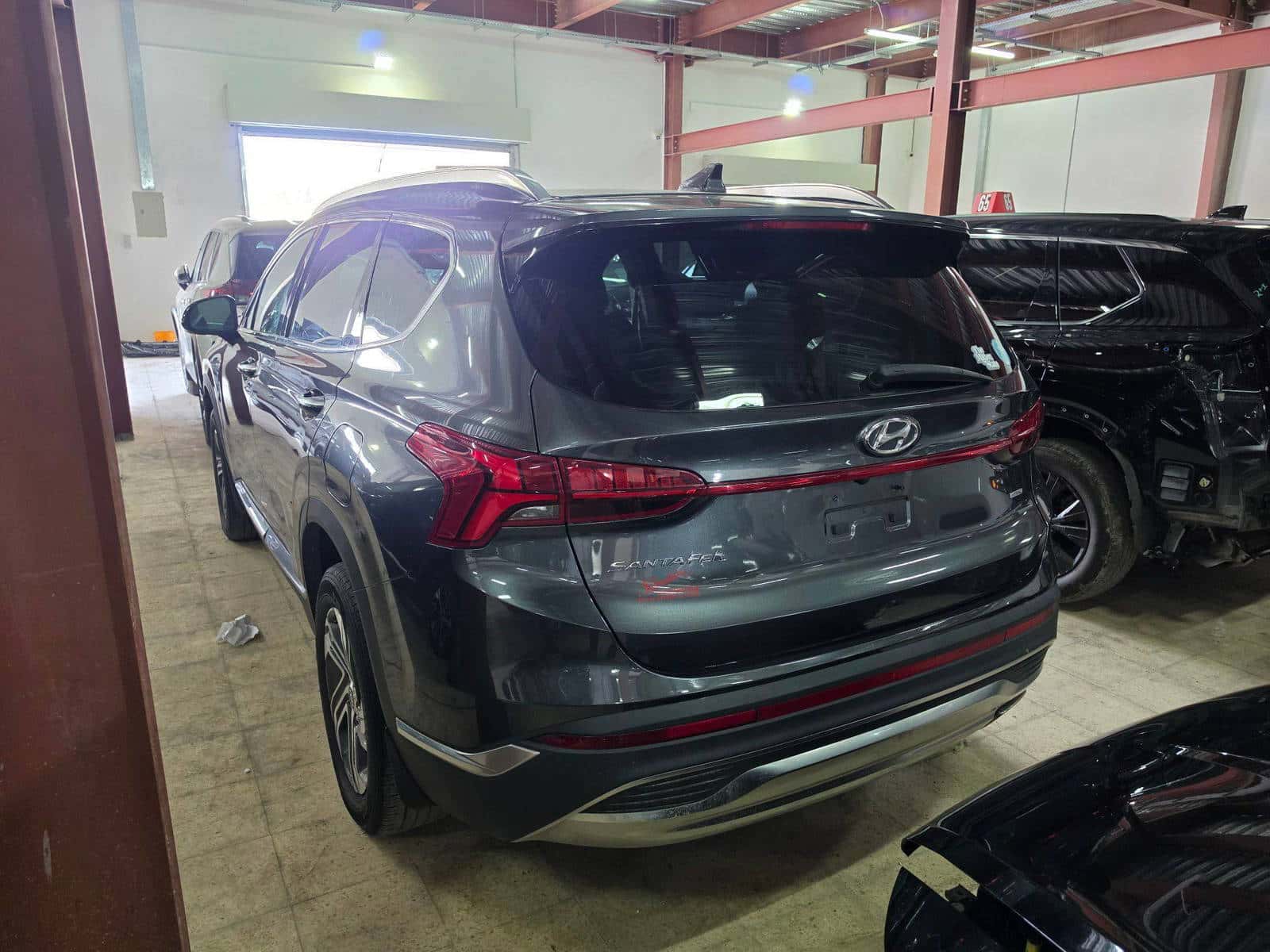Hyundai Santa Fe 2023 thumbnail 2