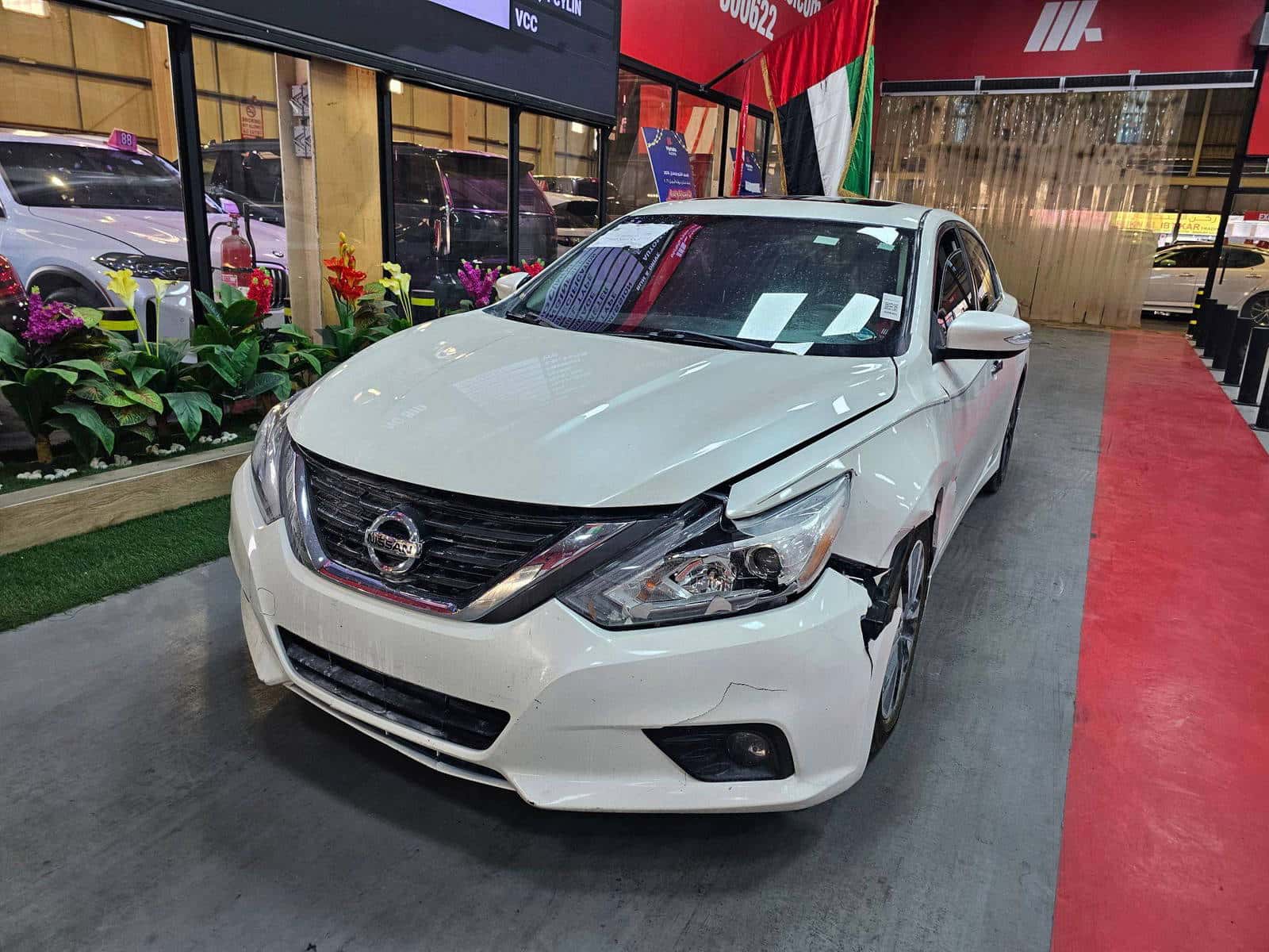 NISSAN ALTIMA - Exterior