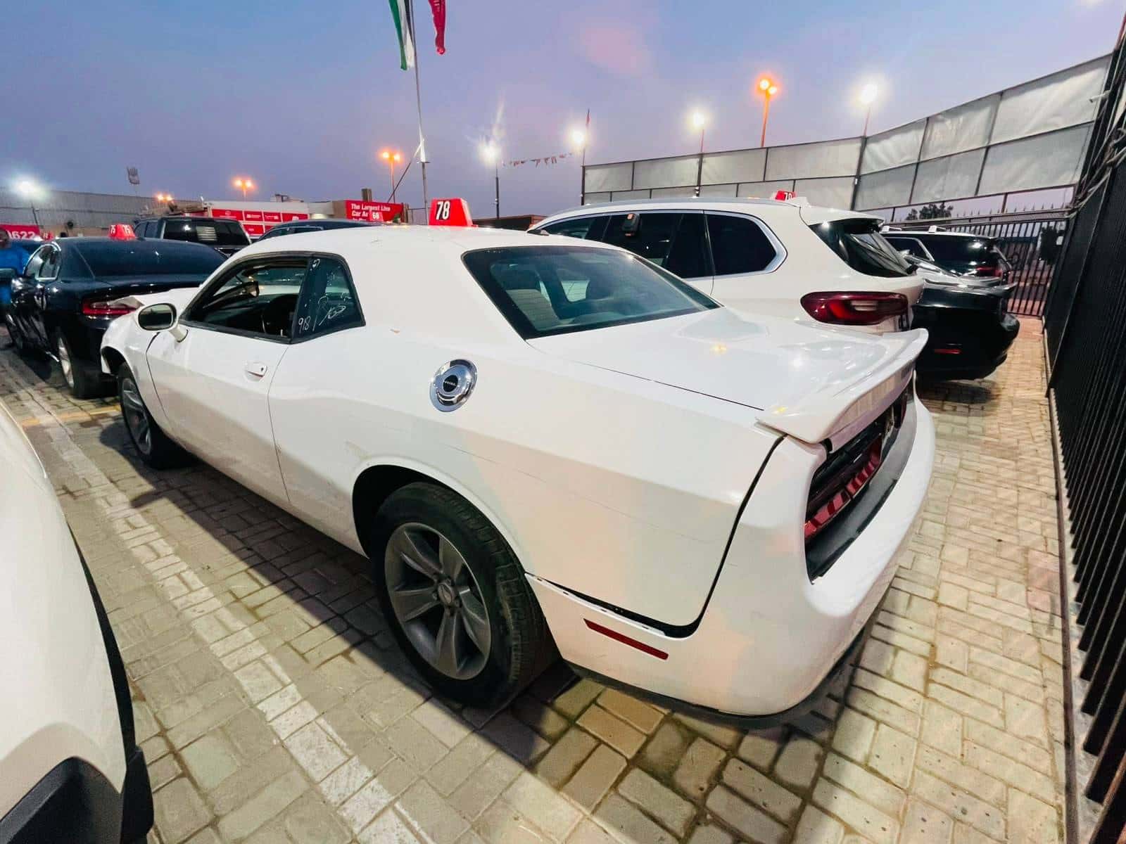 Dodge CHALLENGER 2020 thumbnail 1