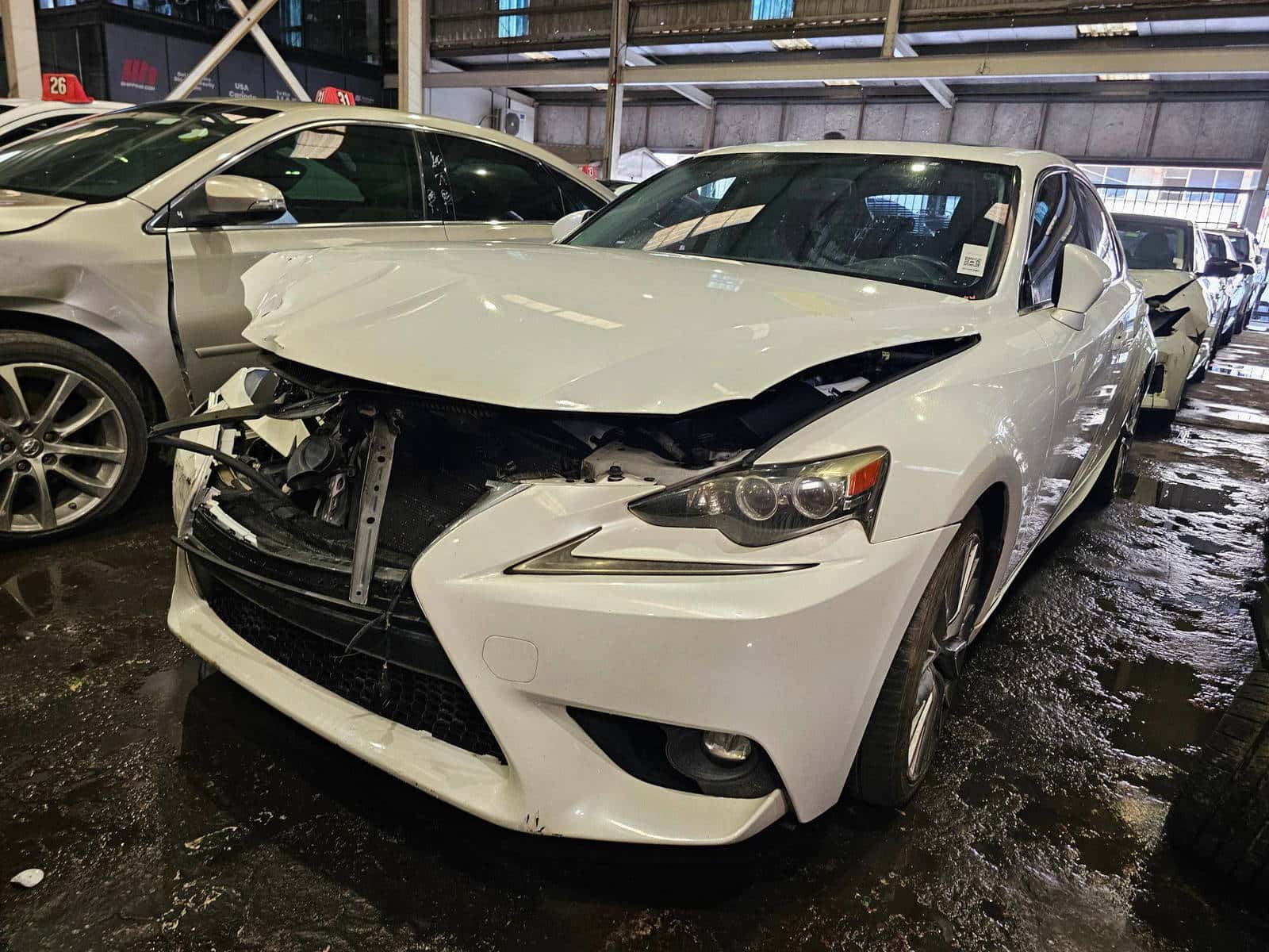 Lexus IS 250 2015 thumbnail 4