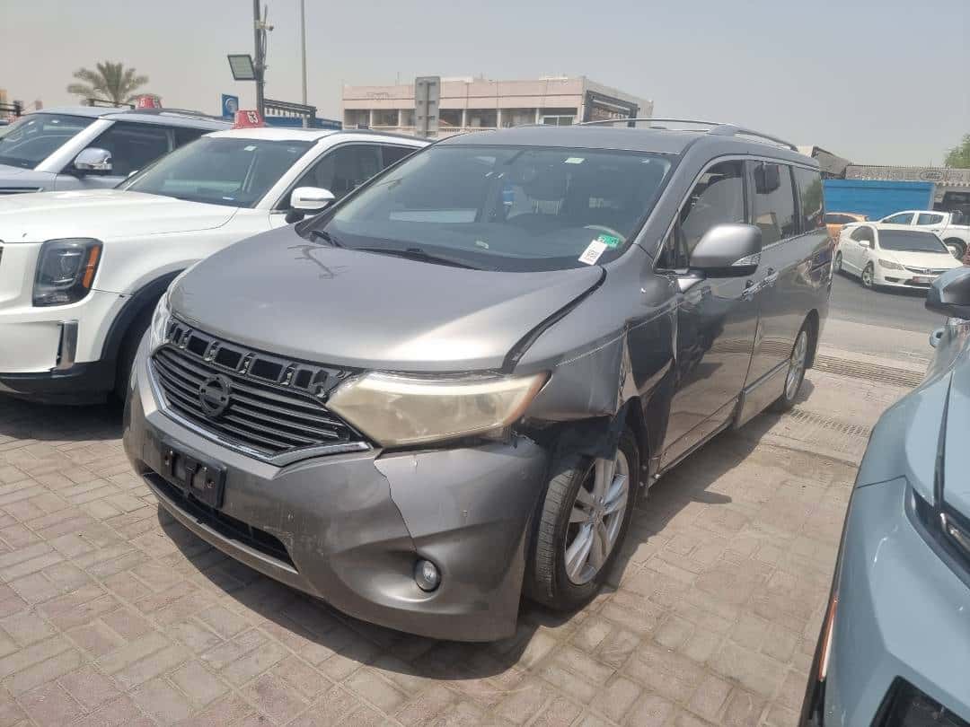 Nissan Quest 2012 thumbnail 2