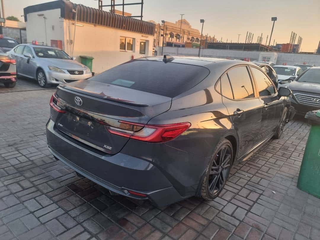 TOYOTA CAMRY 2025 thumbnail 4