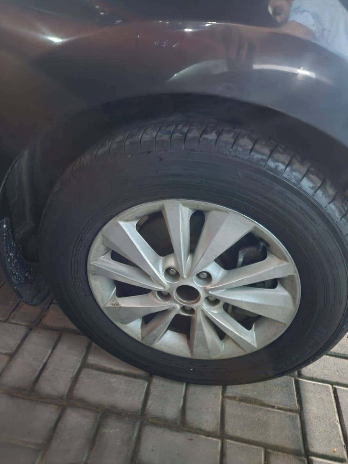 KIA CARNIVAL LX 2017 thumbnail 4