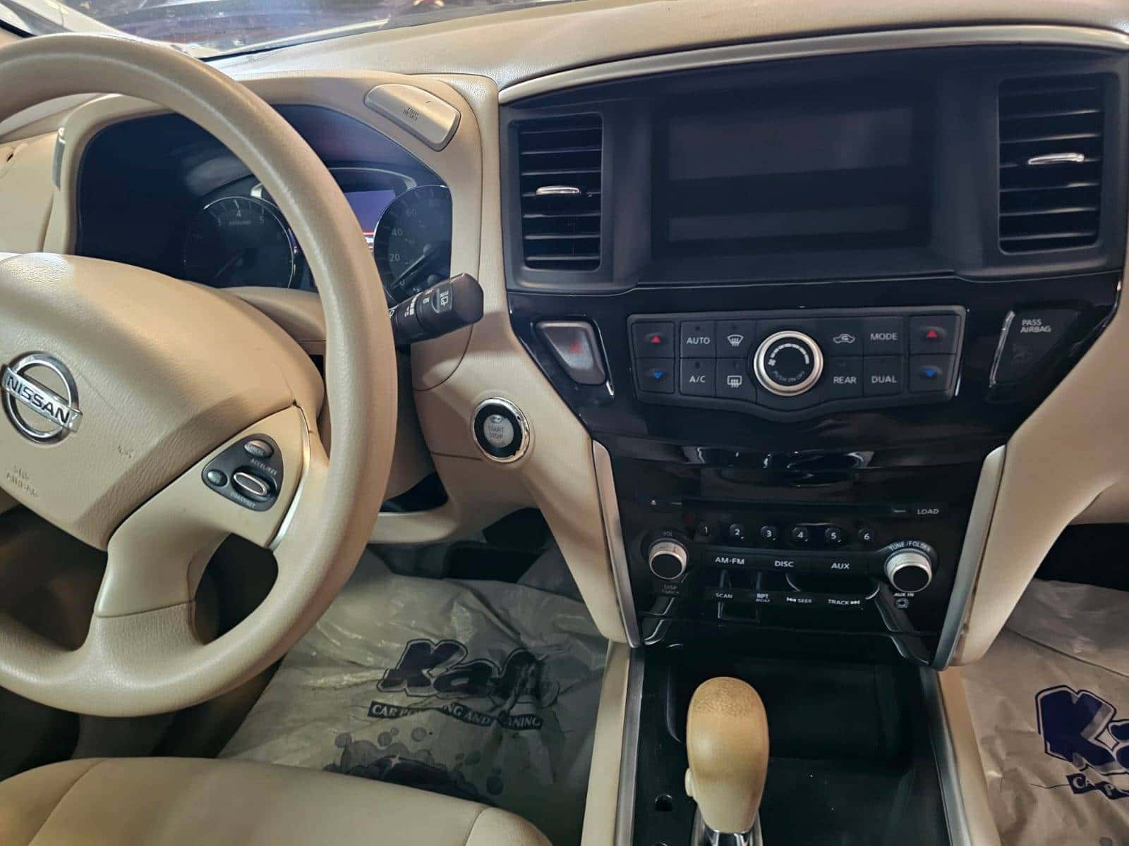 Nissan Pathfinder 2015 thumbnail 6