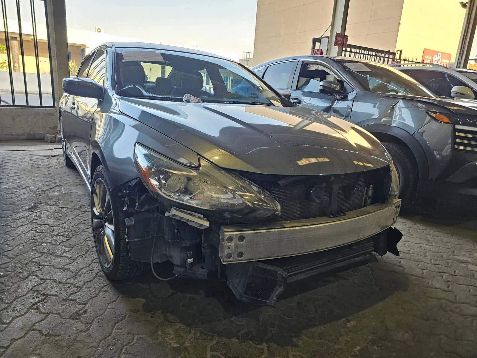 NISSAN ALTIMA - Exterior