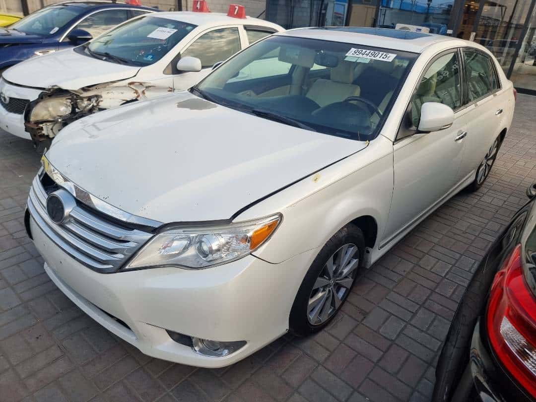 Toyota Avalon 2011 thumbnail 4