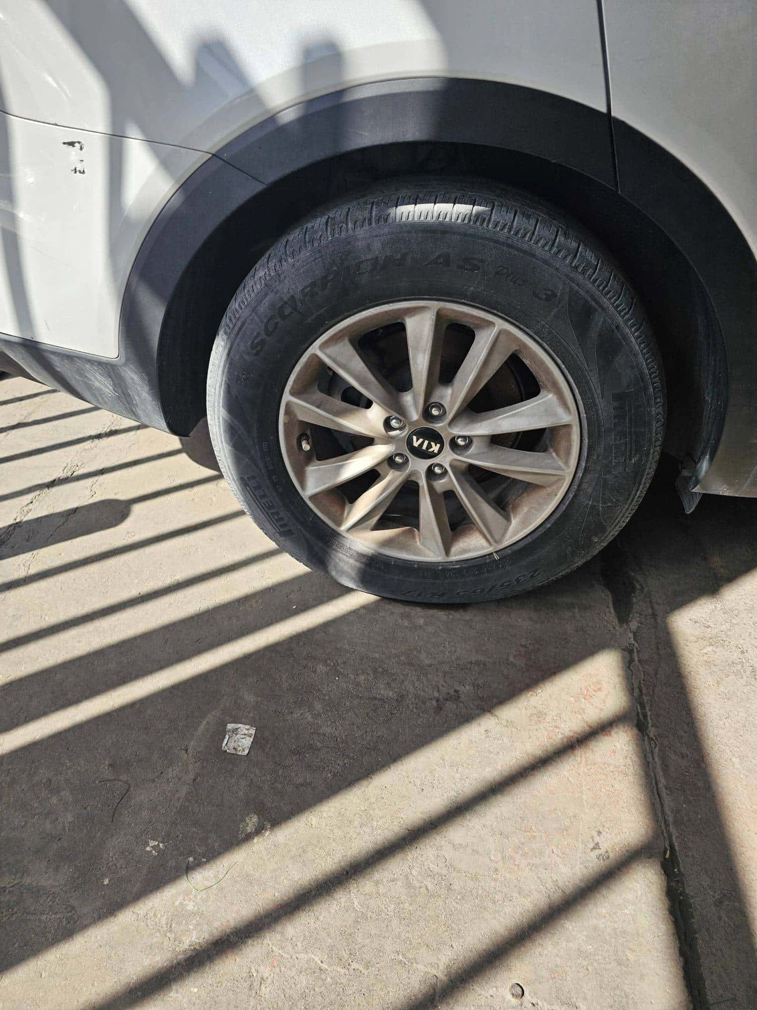 KIA SORENTO 2019 thumbnail 4