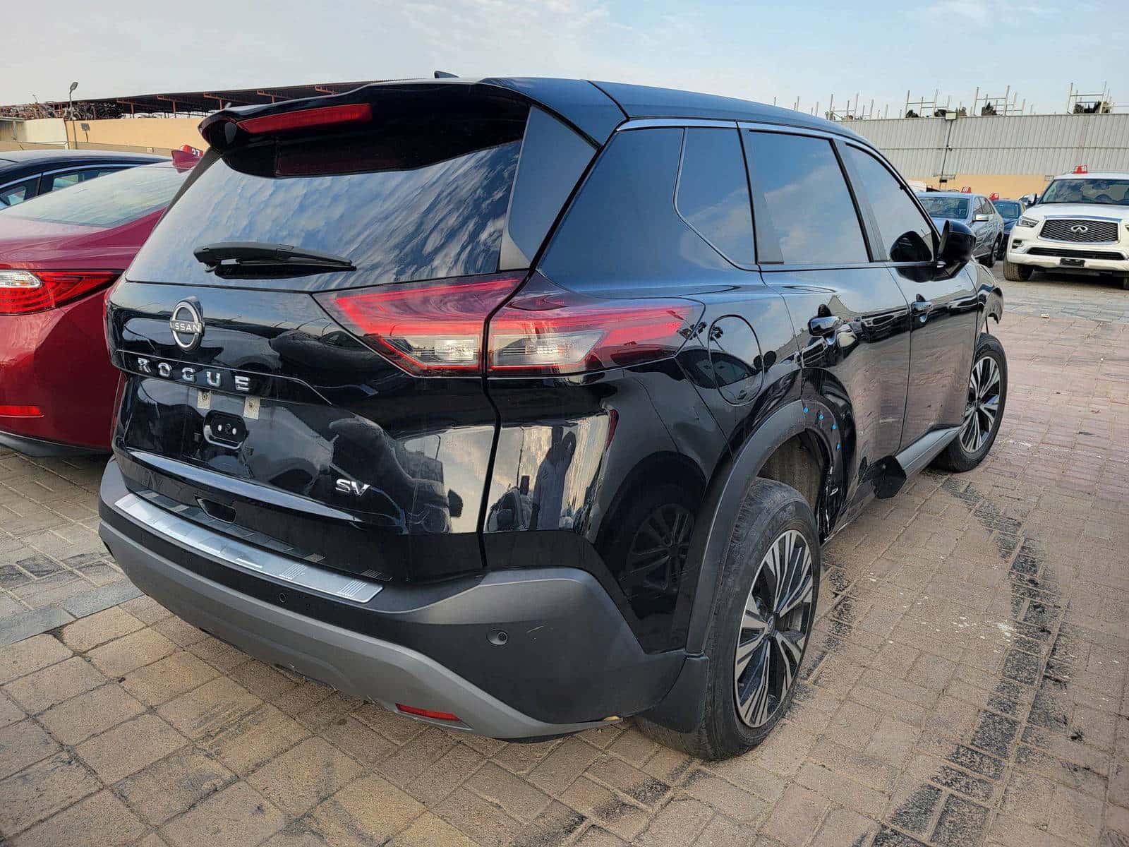 Nissan Rogue 2023 thumbnail 2