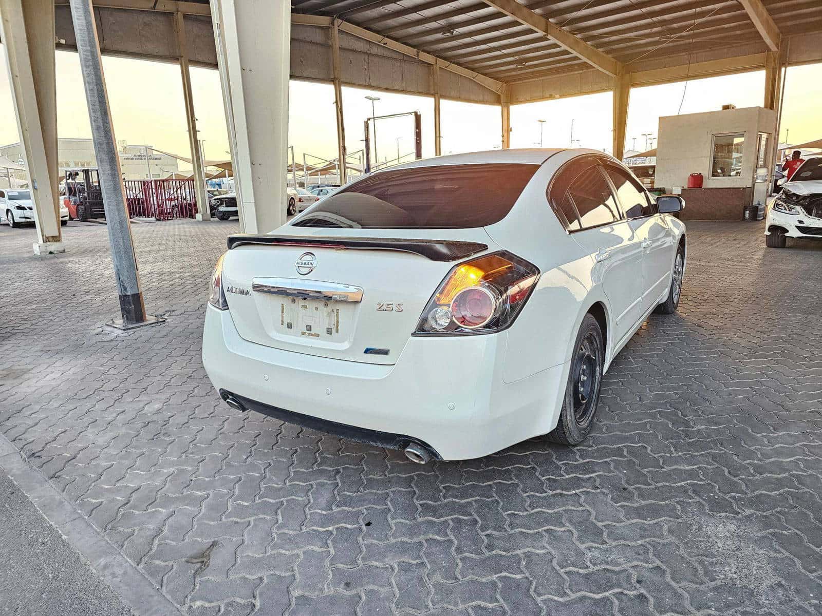 NISSAN ALTIMA - Exterior