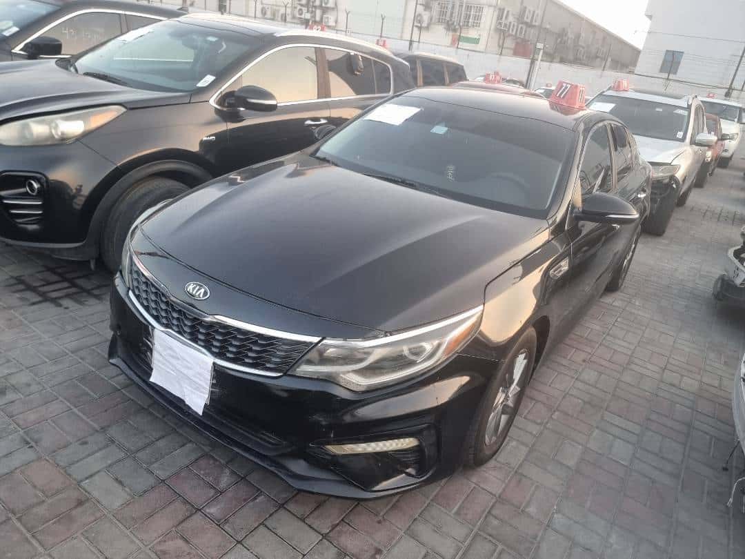 Kia Optima 2019 thumbnail 1