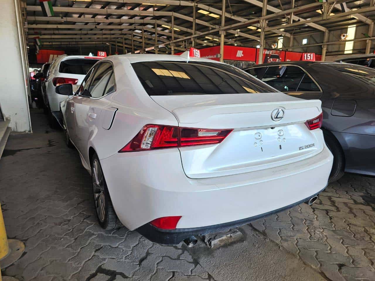 LEXUS IS 200T 2016 thumbnail 4