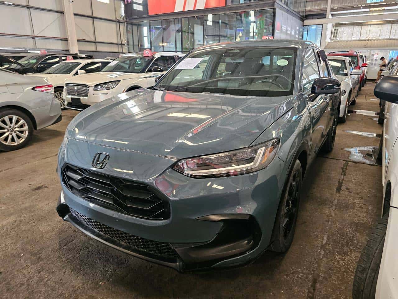 Honda HR-V 2023 thumbnail 2