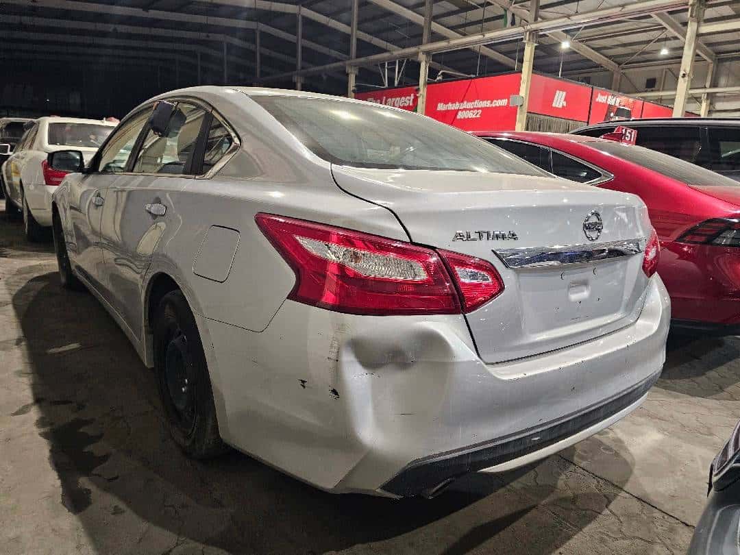 Nissan Altima 2017 thumbnail 1