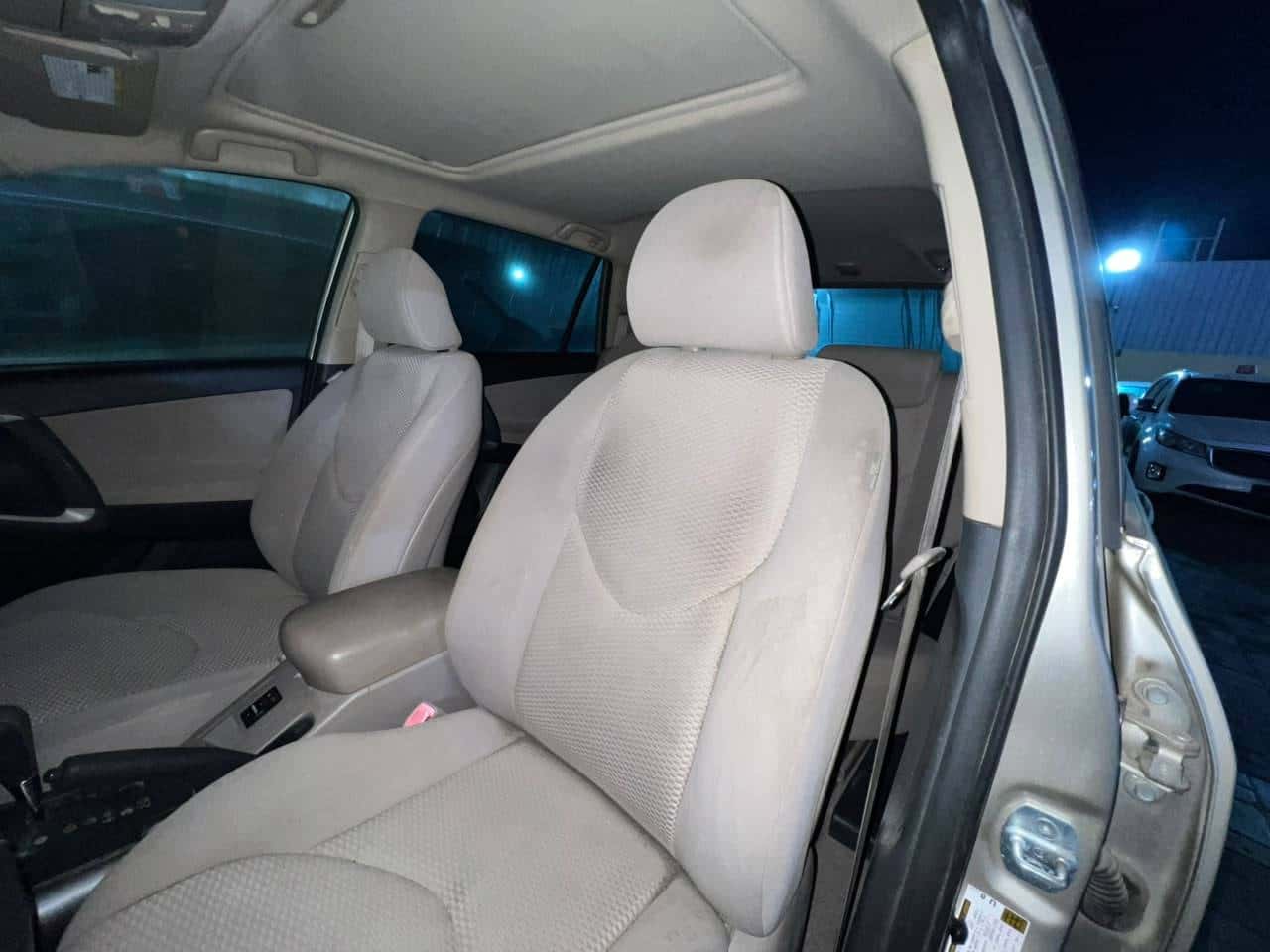 Toyota RAV4 2007 thumbnail 5