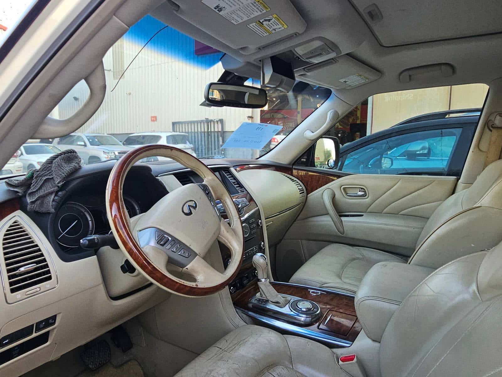 INFINITI QX80 2015 thumbnail 7