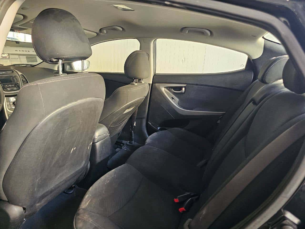 Hyundai Elantra 2015 thumbnail 7