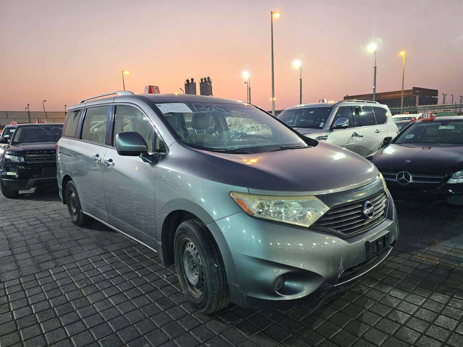 Nissan Quest 2014 thumbnail 2