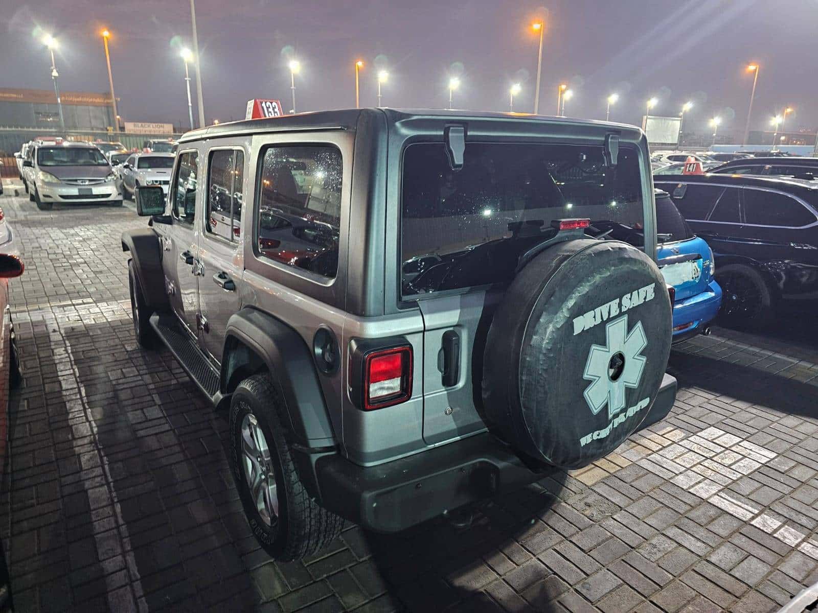 Jeep WRANGLER UNLIMITED SPORT 2018 thumbnail 1