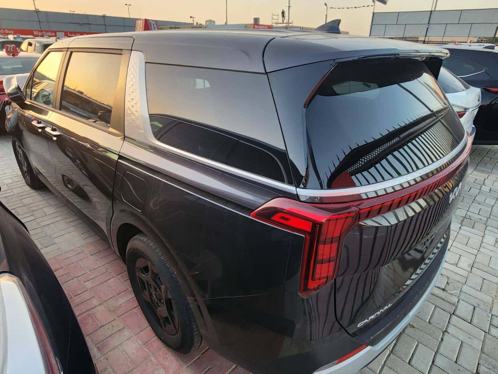 Kia CARNIVAL LX 2025 thumbnail 7
