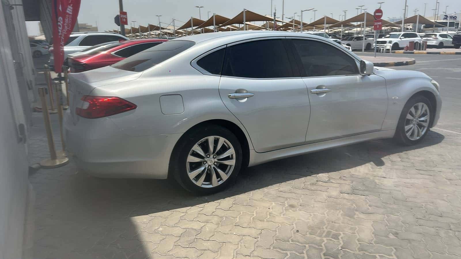 INFINITI Q70 2015 thumbnail 5