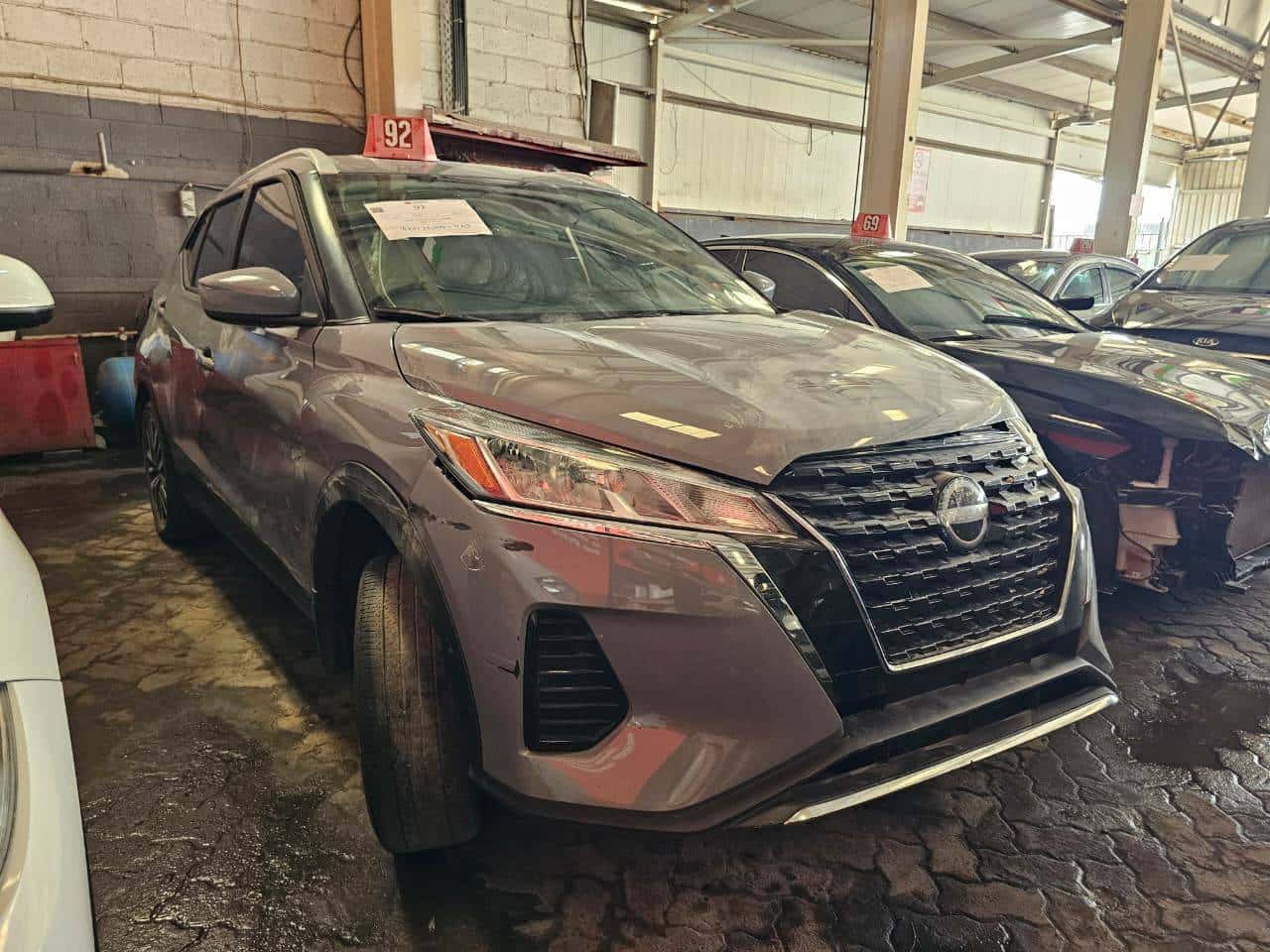 Nissan Kicks 2024 thumbnail 2