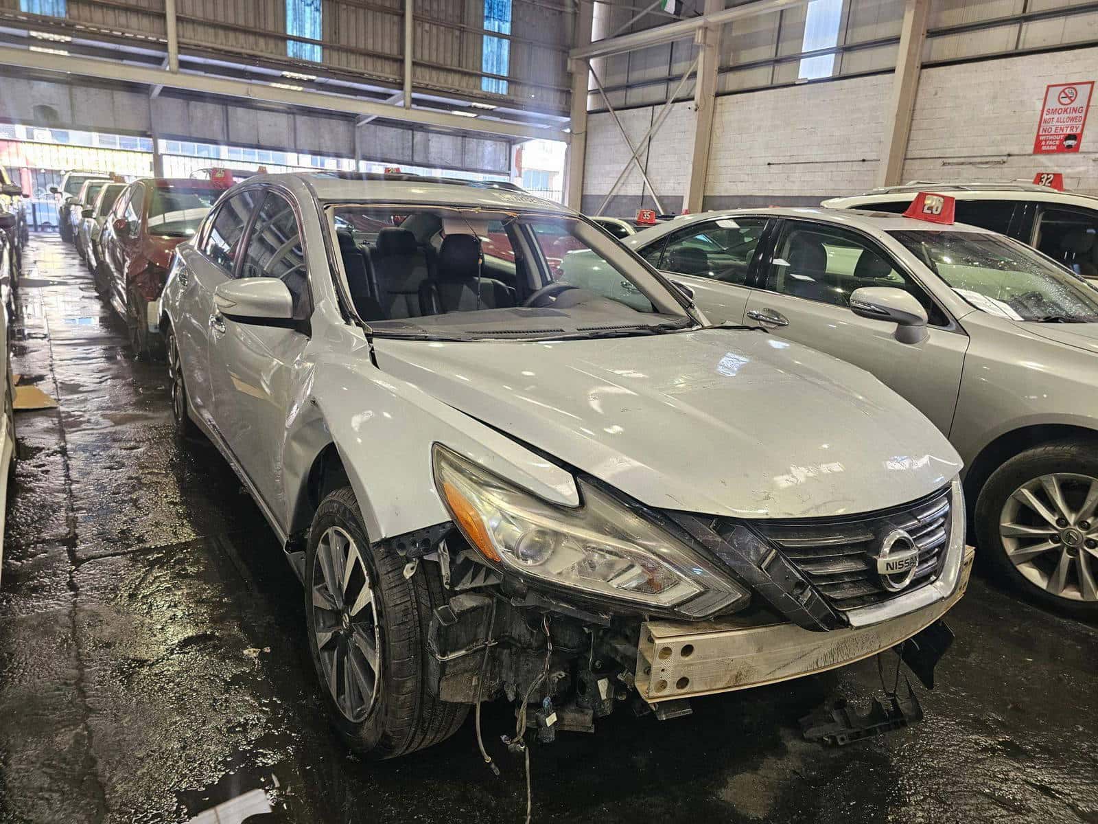 NISSAN ALTIMA - Exterior