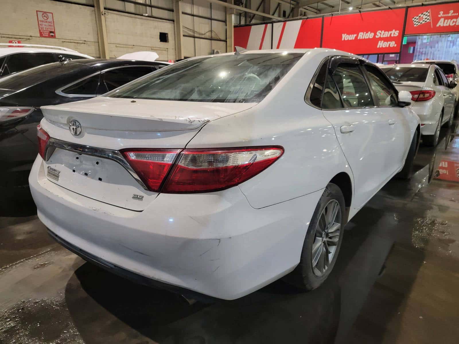 Toyota Camry 2015 thumbnail 2