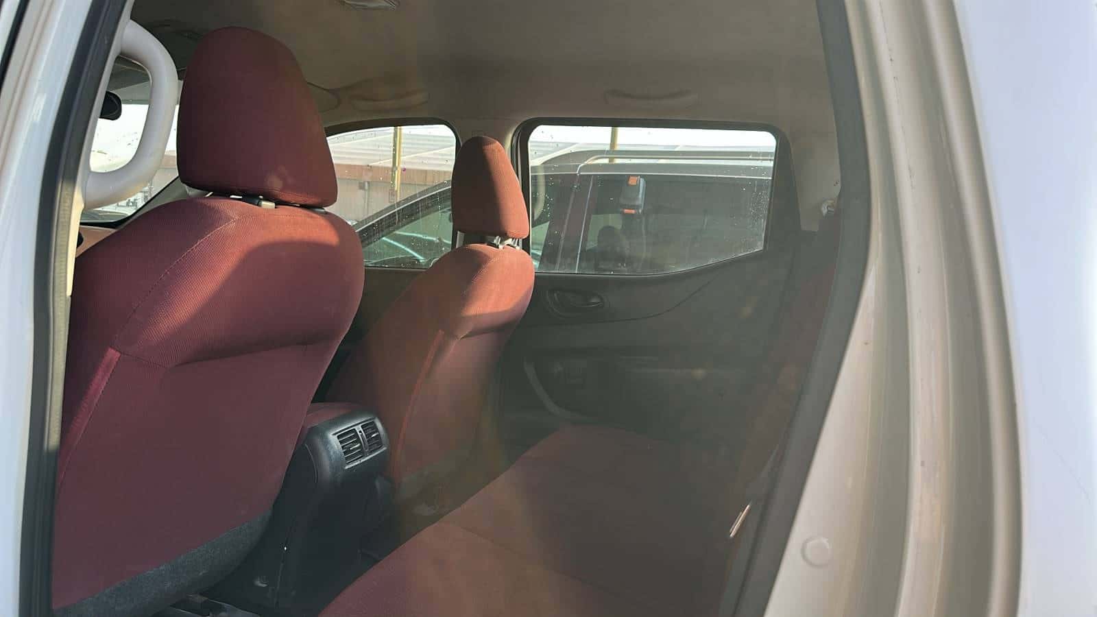 Nissan NAVARA 2018 thumbnail 6