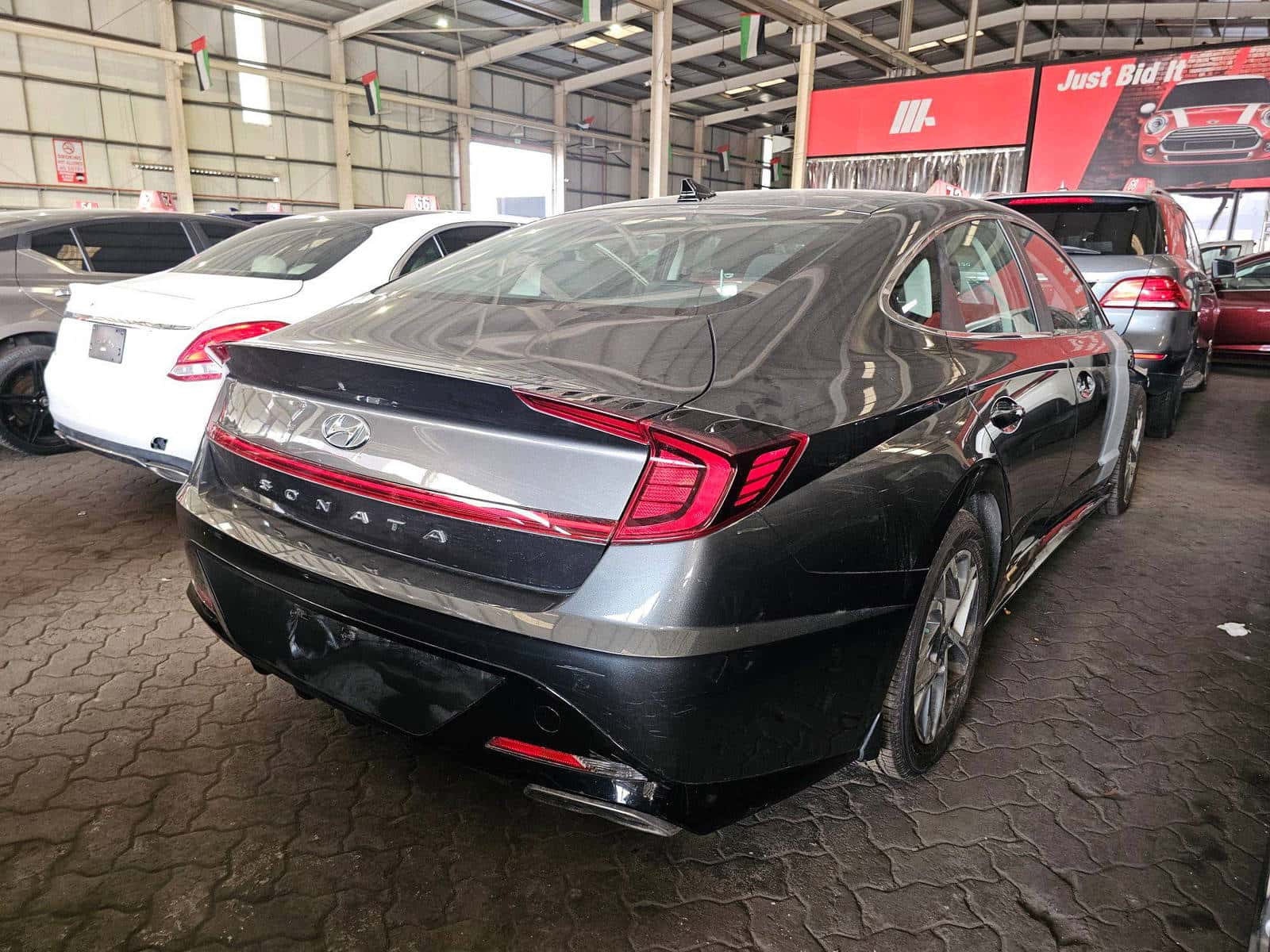 Hyundai Sonata 2023 thumbnail 2
