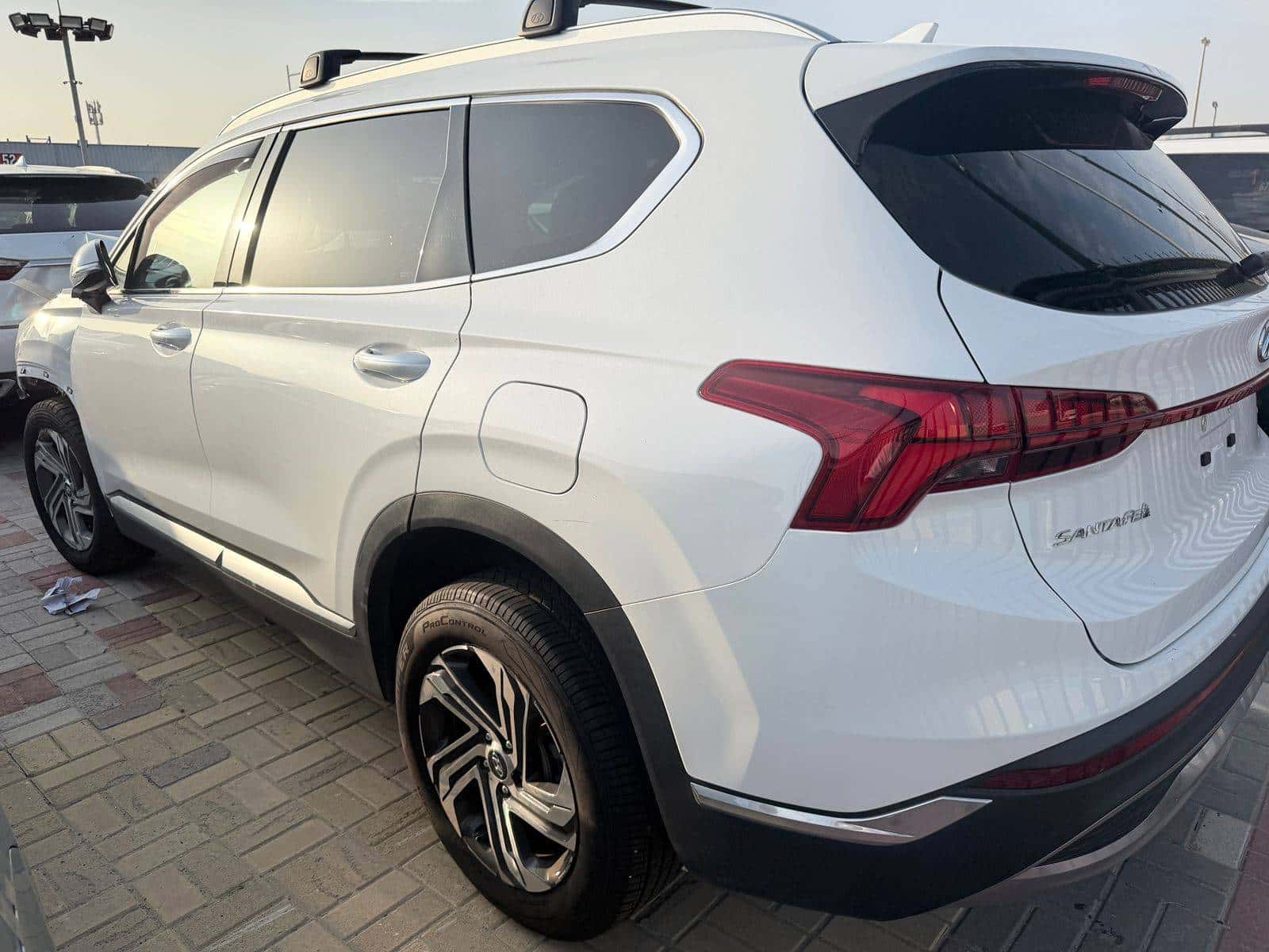 HYUNDAI SANTA FE 2022 thumbnail 1