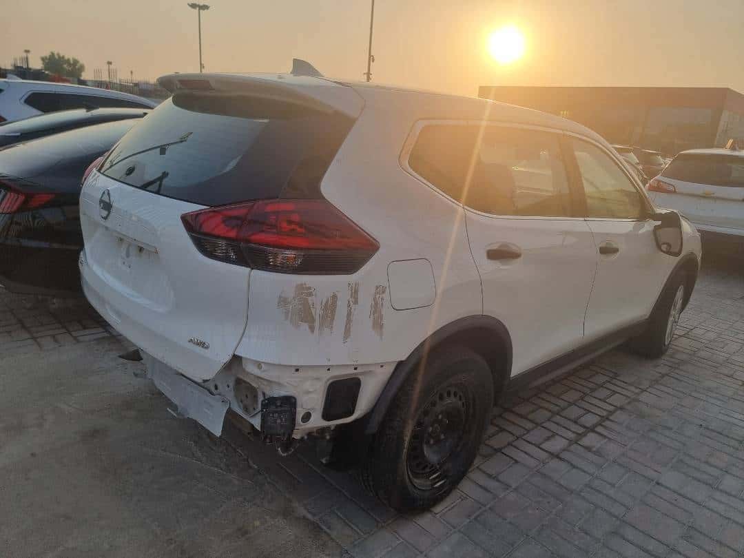 Nissan Rogue 2018 thumbnail 3