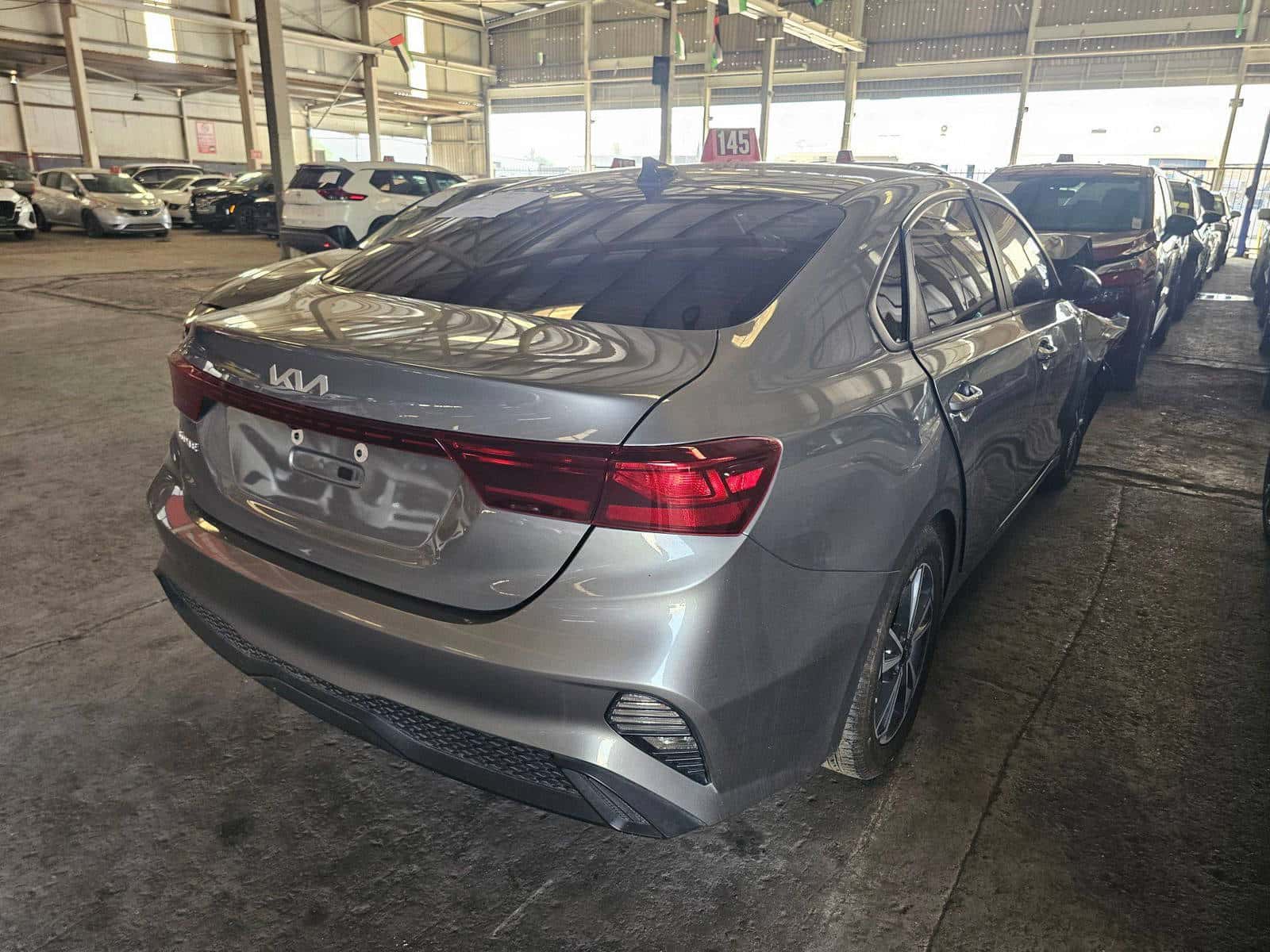 KIA FORTE 2023 thumbnail 2