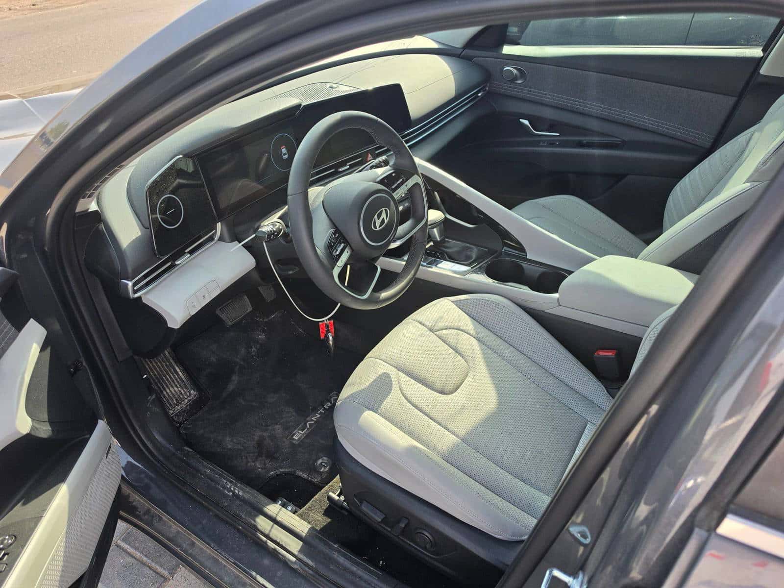 HYUNDAI ELANTRA 2025 thumbnail 7