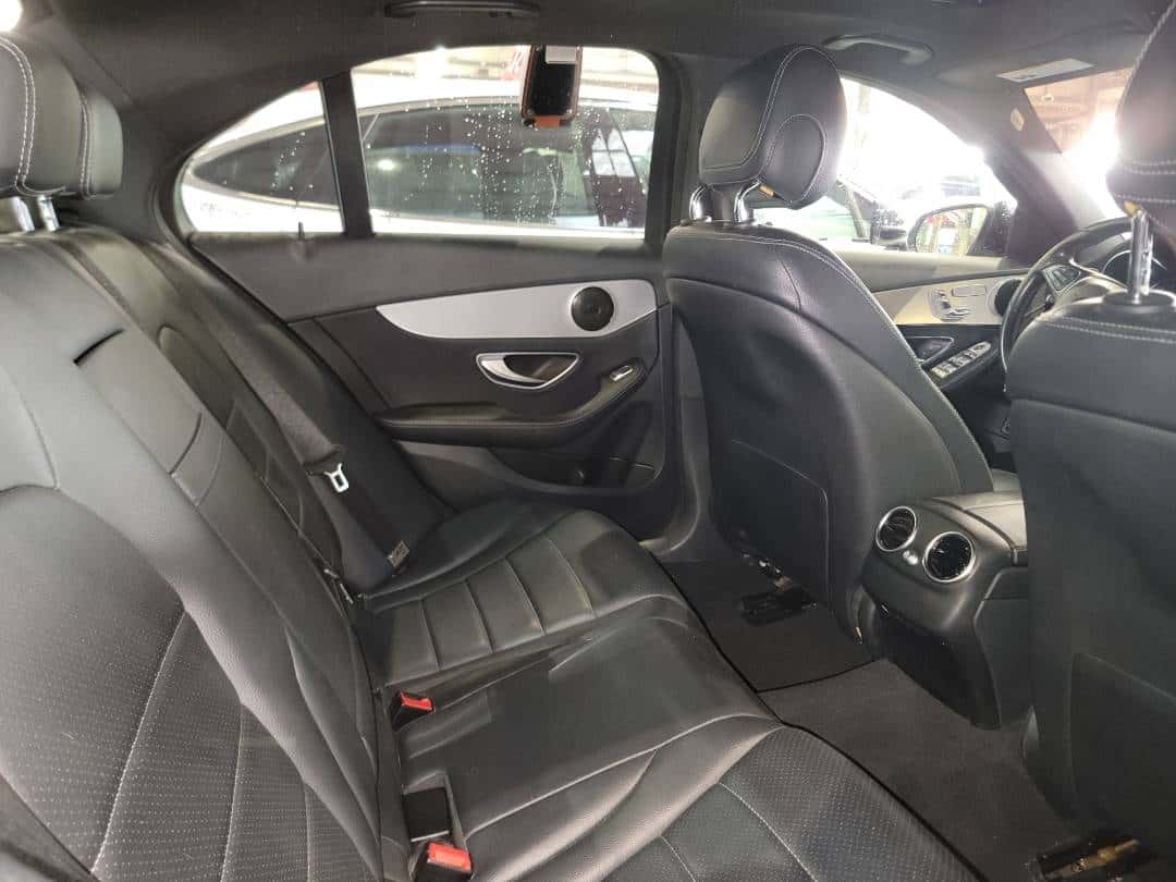 MERCEDES BENZ C300 - Exterior