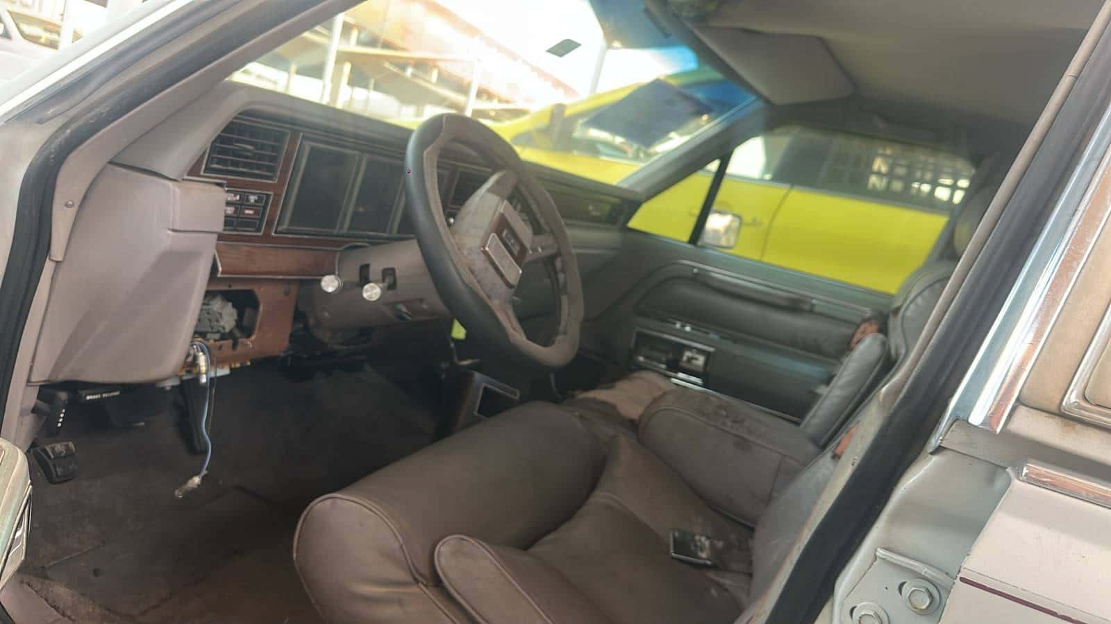 Lincoln TOWN 1988 thumbnail 6