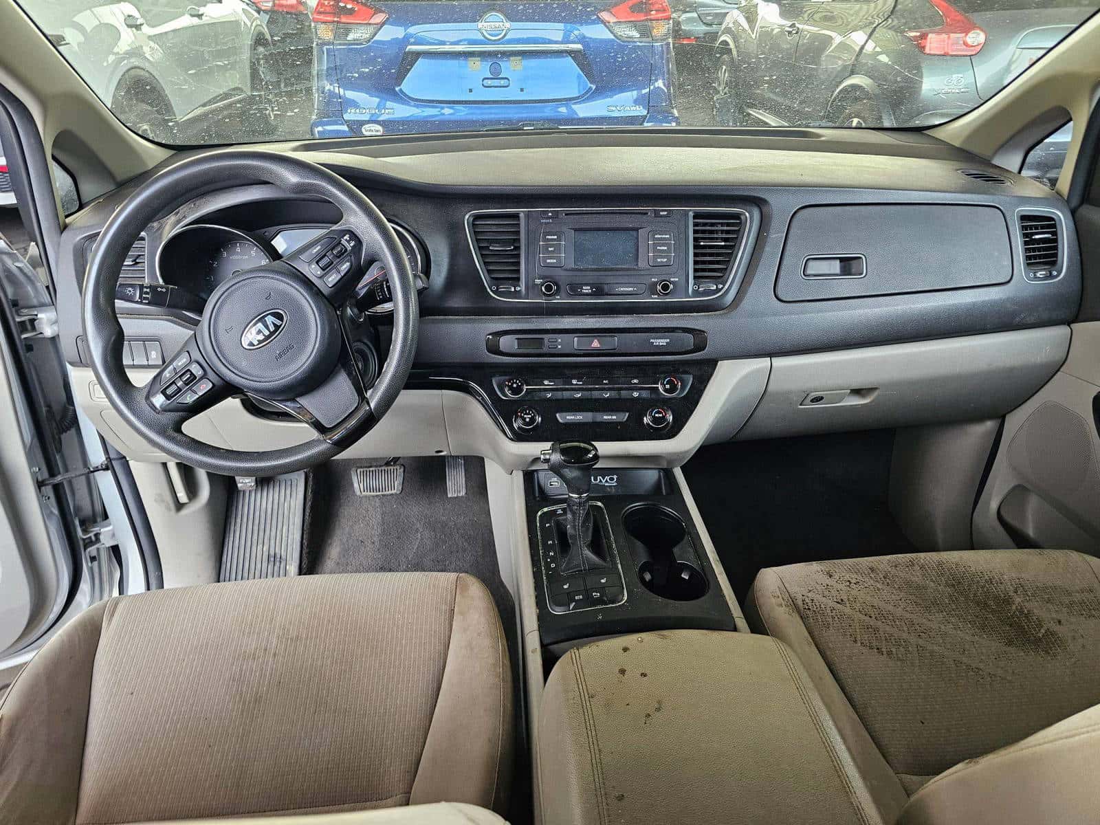 Kia Sedona 2016 thumbnail 5